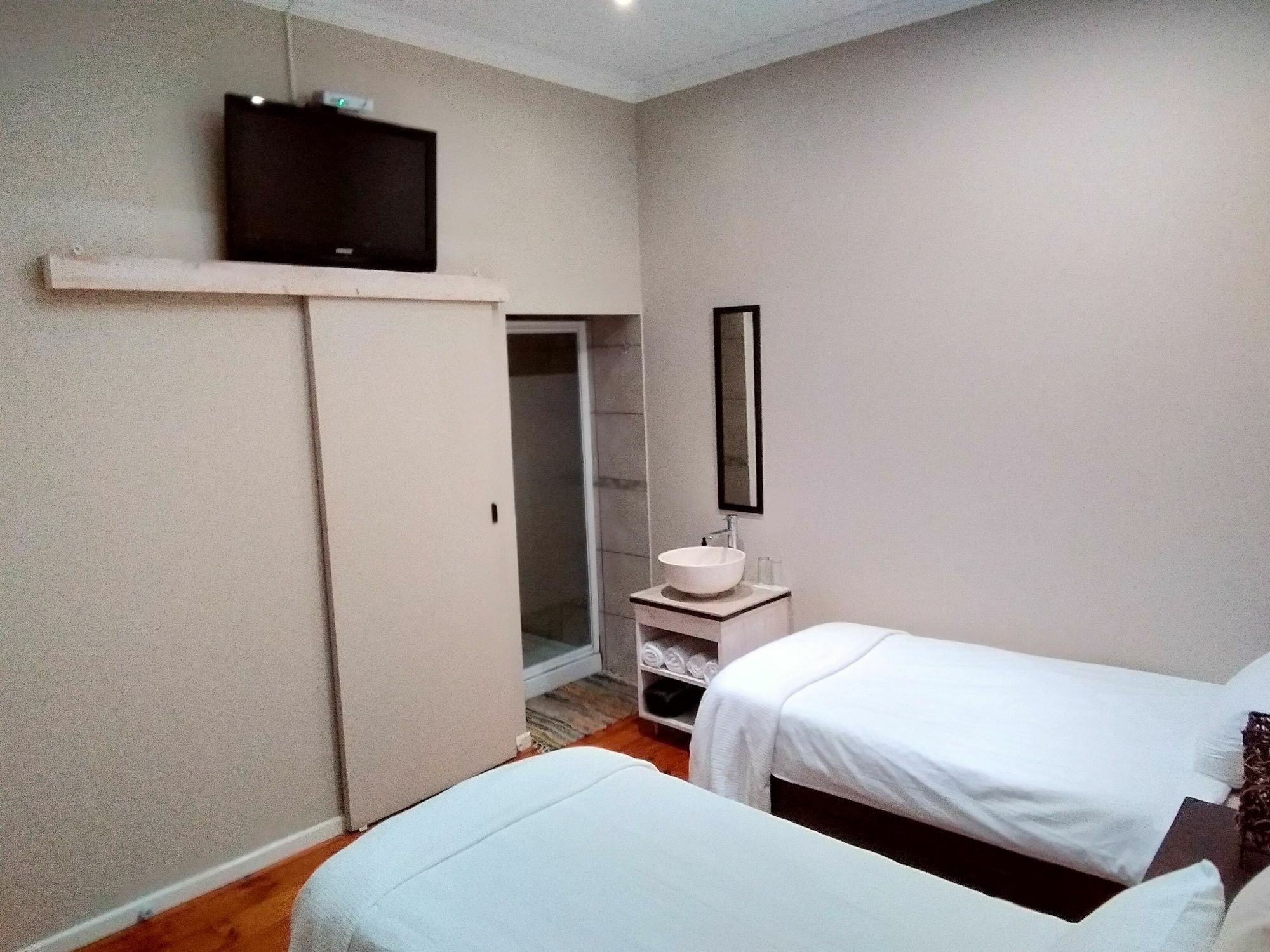 Guesthouse On Irvine Port Elizabeth Zewnętrze zdjęcie